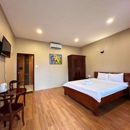 Bungalow Hotel Chi Khu Co Ong Bagian luar foto