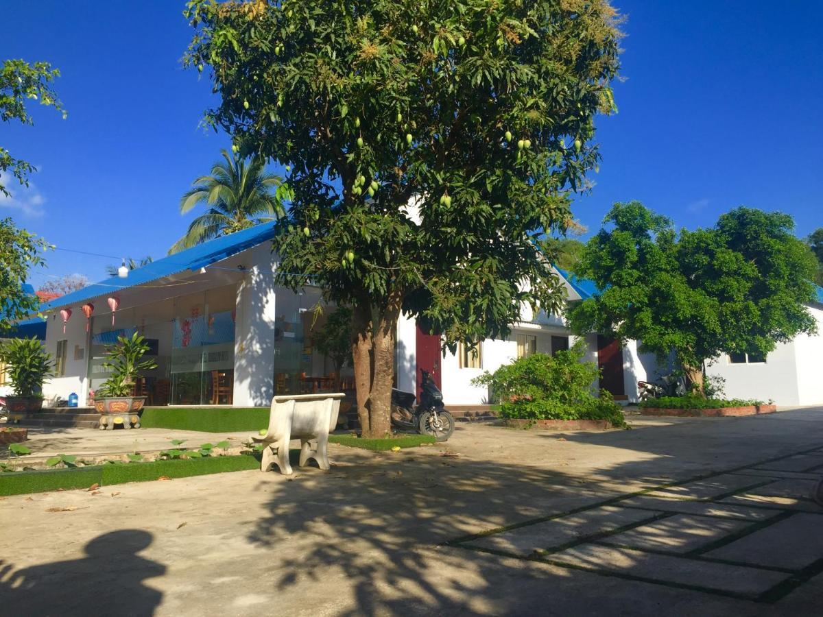 Bungalow Hotel Chi Khu Co Ong Bagian luar foto