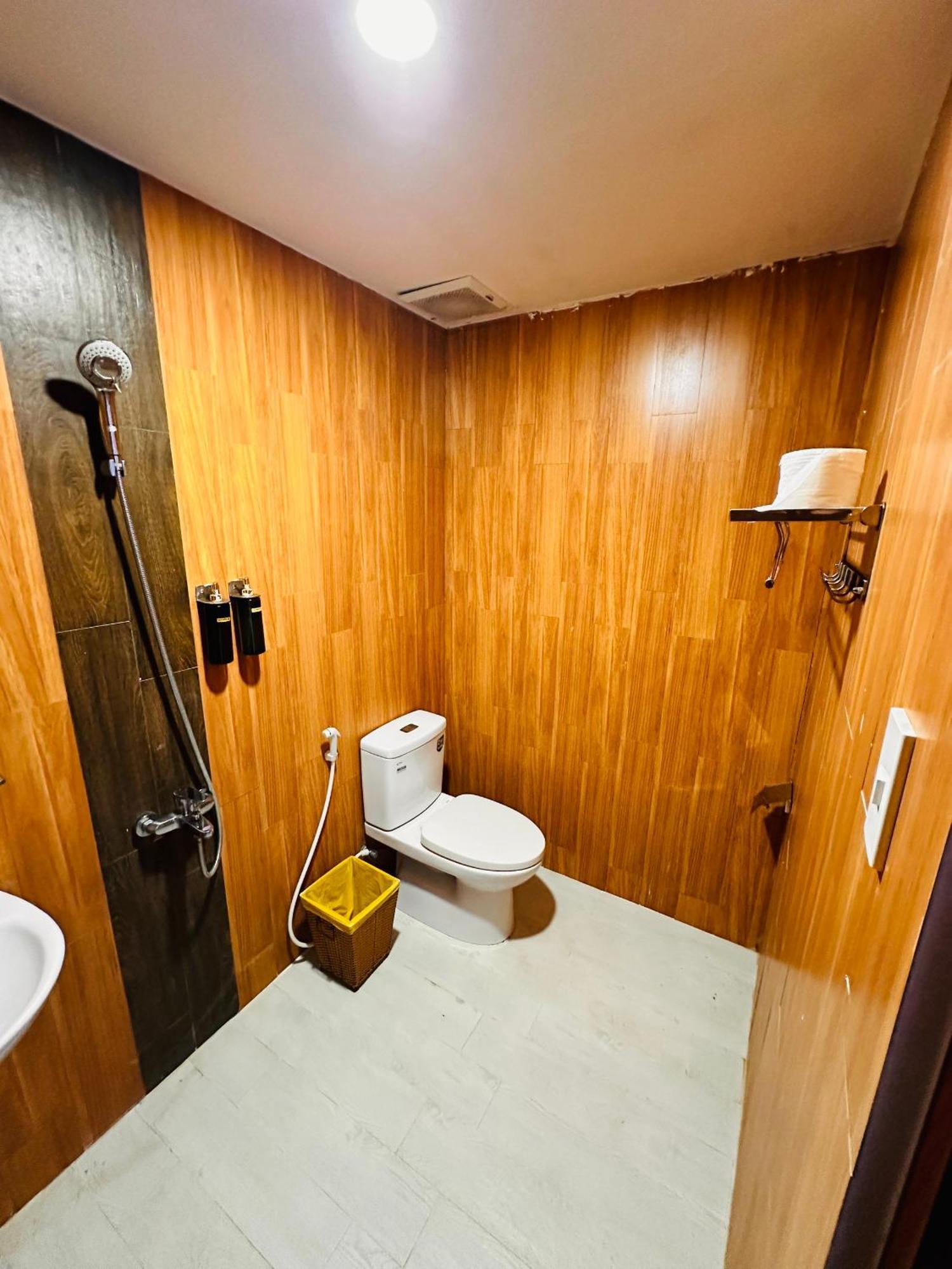 Bungalow Hotel Chi Khu Co Ong Bagian luar foto