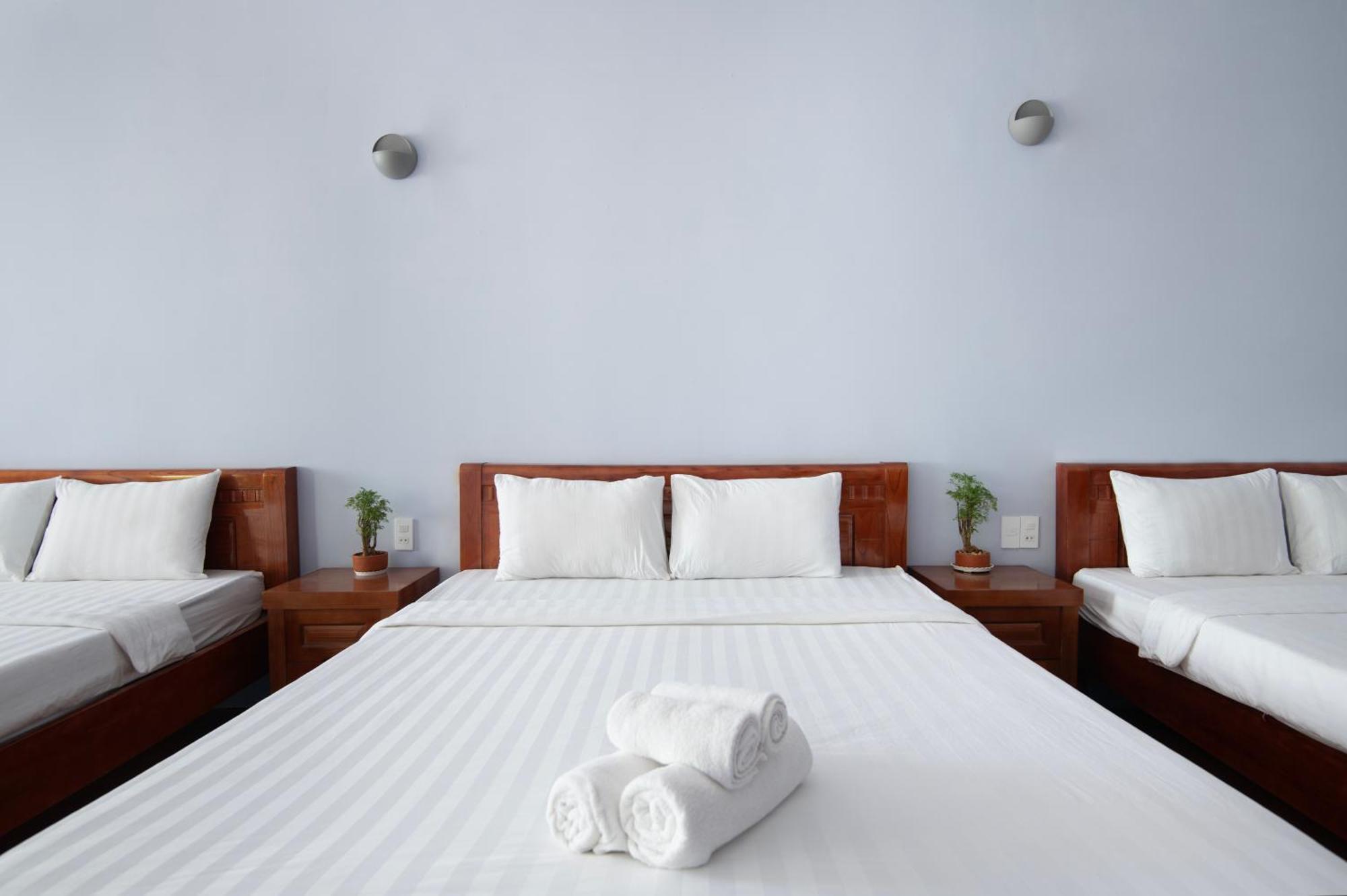 Bungalow Hotel Chi Khu Co Ong Bagian luar foto