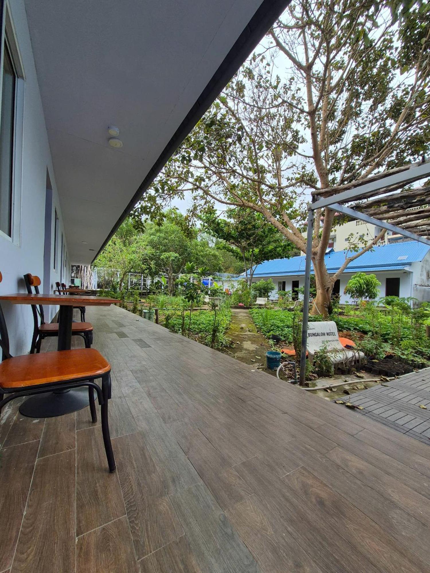 Bungalow Hotel Chi Khu Co Ong Bagian luar foto